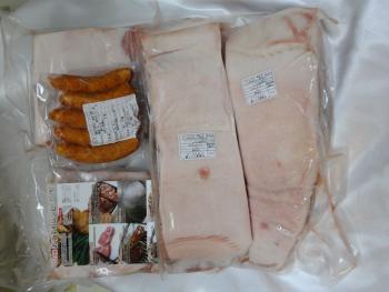 ファイル名: DSC00614.jpg
ファイルサイズ: 80.1KB
→クリックで元のサイズを表示 4129屋 ホエイ豚